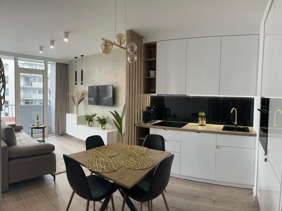 Nowoczesny Apartament Z Garazem Morelova Γκντανσκ Εξωτερικό φωτογραφία